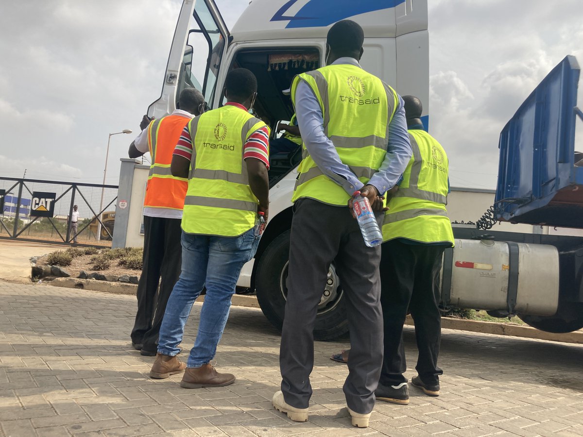 TransaidOrg's tweet photo. Between June and December 2022, the 19 trainers we trained as part of our professional driver training (PDT) project in #Ghana trained over 546 drivers, including 345 #HGVdrivers mostly in the petroleum and telecommunication industry. 🚚

#drivertraining #trainertraining https://t.co/aStYKA04rE
