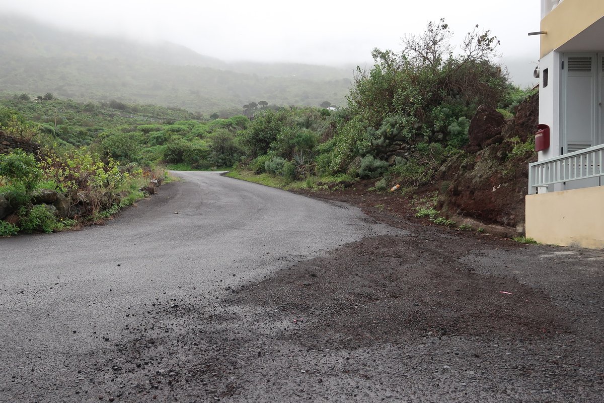 📡El Pleno de La Frontera acuerda la instalación de alumbrado público de carga solar en el núcleo urbano de Puerto Escondido 

⭕️La moción fue presentada por la AHI y apoyada por todos los Grupos políticos. #ElHierro

👉goo.su/kQx0c2👈