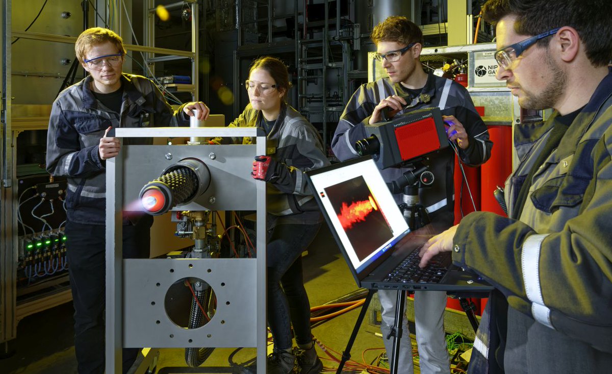RWTH's tweet photo. Das von der #RWTH koordinierte EU-Projekt #HyInHeat erforscht den Einsatz von #Wasserstoff in der #Aluminium- und Stahlindustrie und trΓ€gt so zur #Dekarbonisierung entlang der Prozessketten dieser Sparten bei:
β‘οΈhttps://t.co/n0iPJyR1DP
πΈ: Peter Winandy
#Forschung #Stahl #EU https://t.co/infqy3RVdX