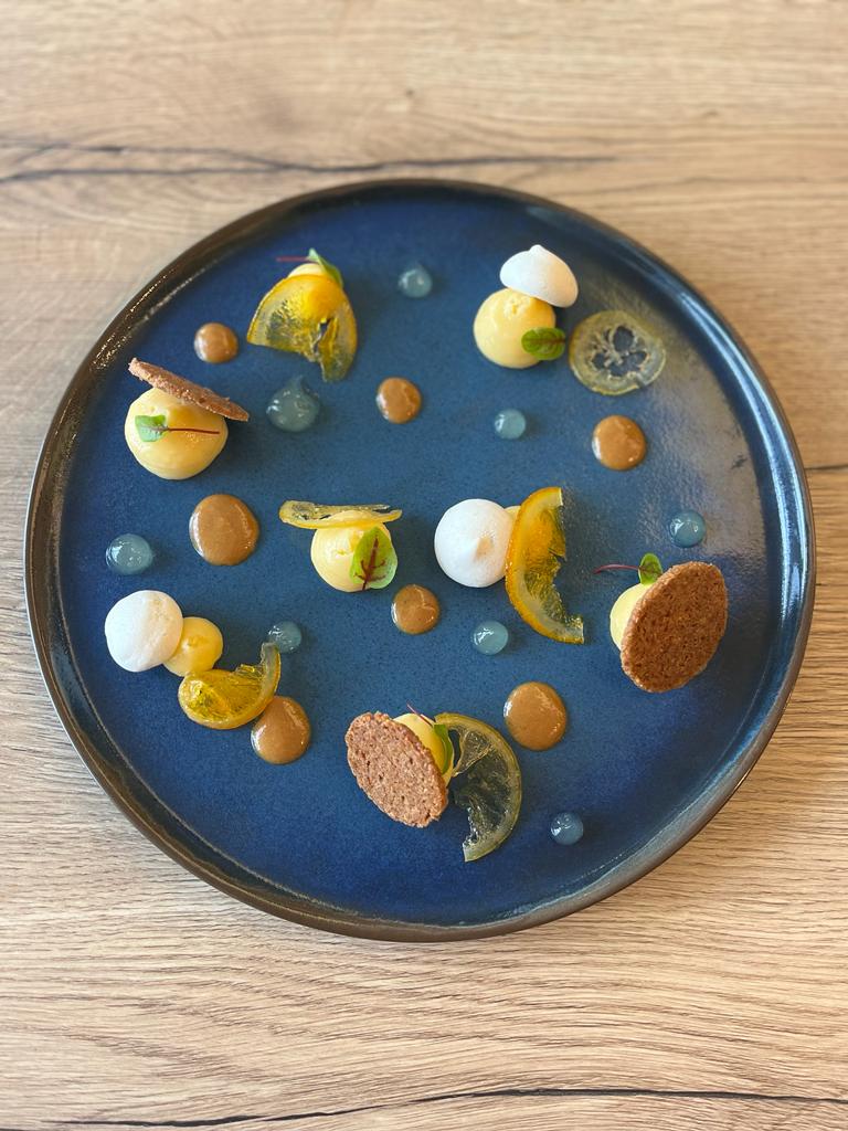 GolfCaenLaMer's tweet photo. [J-5] Notre restaurant ferme bientôt ses portes pour se refaire une beauté ! Profitez de ces derniers jours pour vous asseoir à notre table* ! 🍴
*service déjeuner de 12h à 14h // Fermeture du 4 au 19 février inclus

#restaurant #Caen #foodlover https://t.co/JCs2JXgxeK