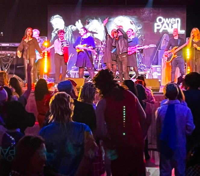 owenpaulreal's tweet photo. Their view...our view...@BigWeekenders @Butlins #skegness ….chaos...great night !!! https://t.co/qXurQjTwpa
