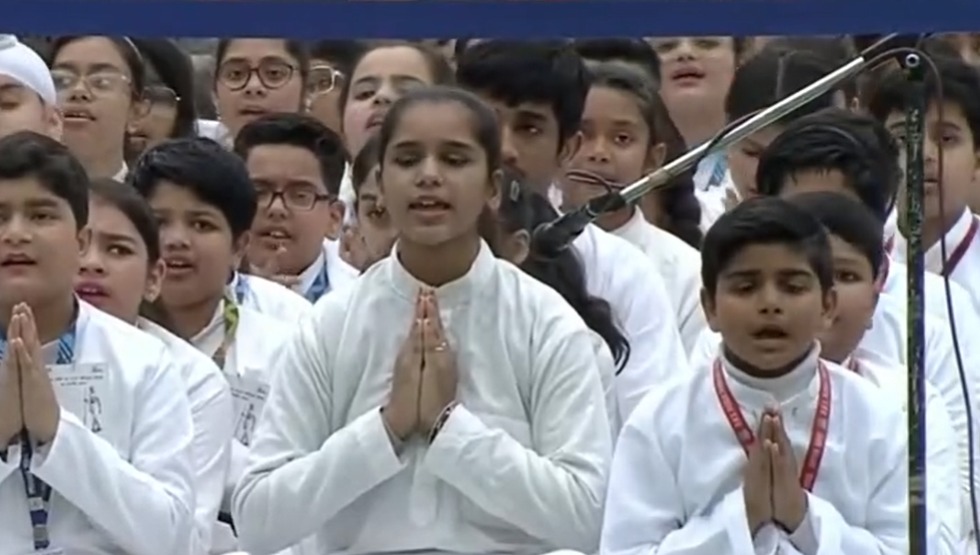 DDIndialive's tweet photo. 'Sarv Dharma Prarthana Sabha' begins on the occasion of the 75th Anniversary of the Martyrdom Day of #MahatmaGandhi 

@gsdsnewdelhi https://t.co/f2fblWDTzu
