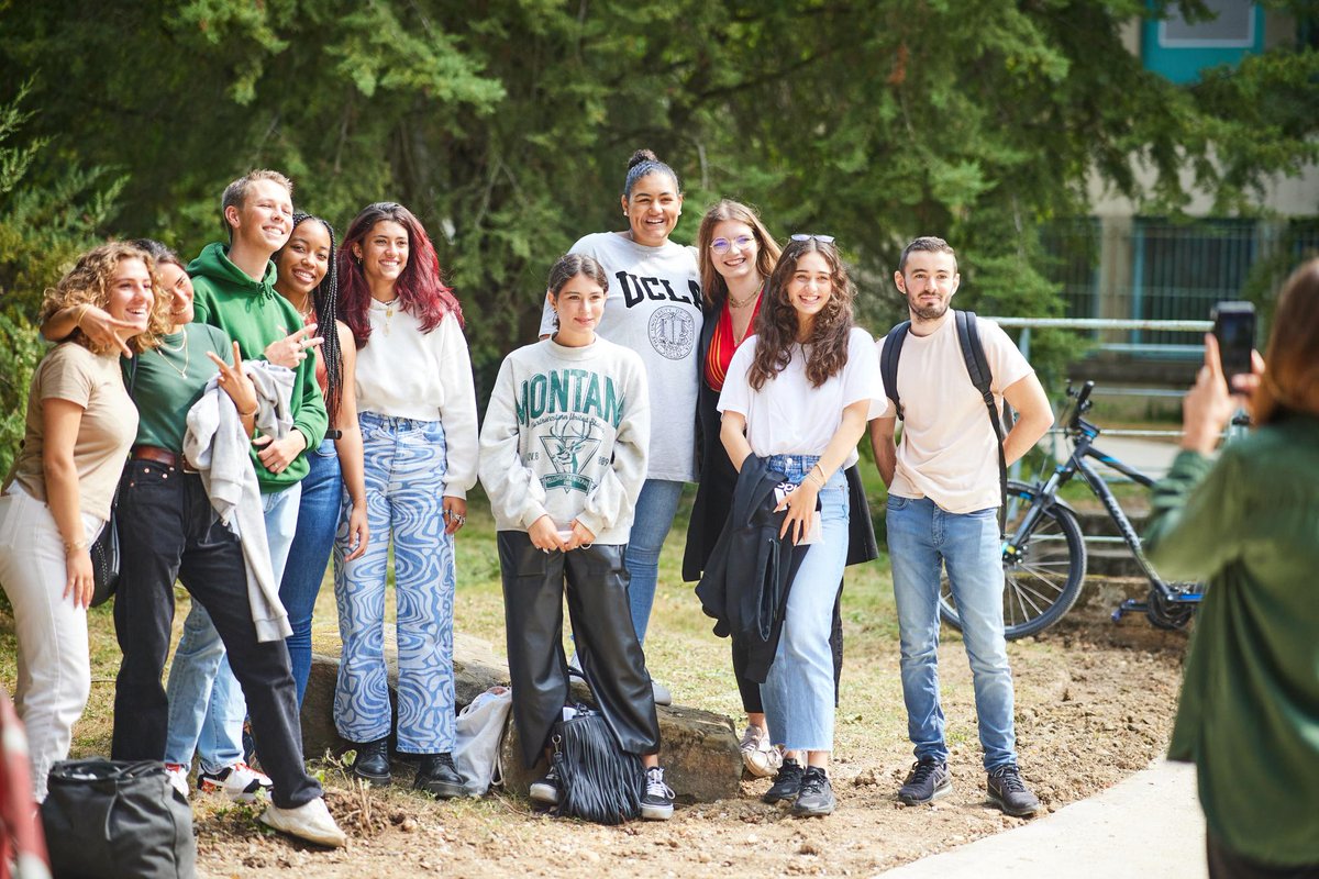 UnivParisSaclay's tweet photo. ℹ️ [INFO- CANDIDATURE UNIQUE EN MASTER 1]

Jusqu’à présent, les étudiant·es devaient postuler en M1 auprès de chaque université... mais le processus de candidature en M1 change en 2023 ! ⚠️
Retrouvez toutes les infos utiles ICI 👉 https://t.co/kzAzKnGIKm https://t.co/nkIuzQPBqt