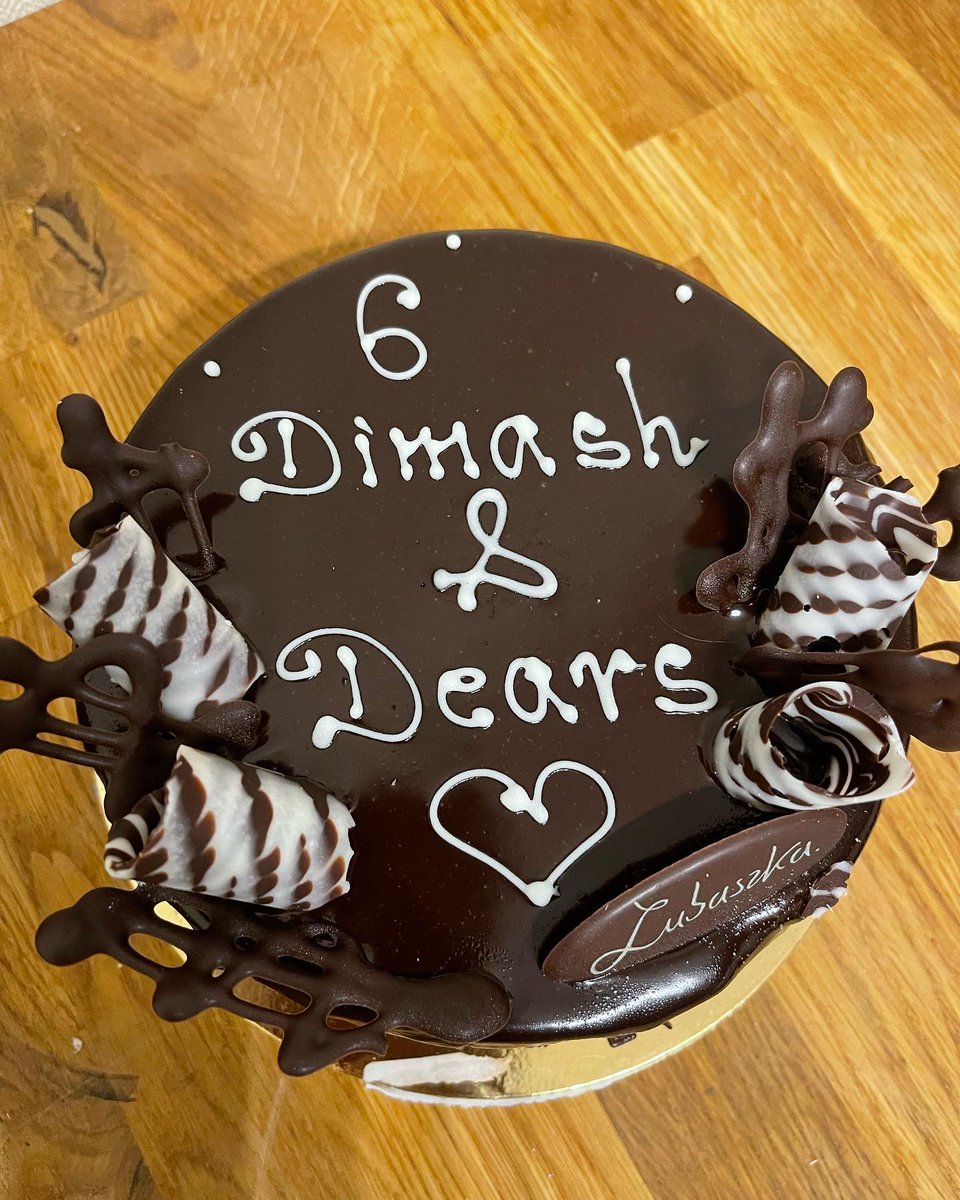 29.01.23  rozpoczęliśmy świętowanie 6. Urodzin Dears w Radiu Dimash. 
radiodimash.pl 
Były piękne opowieści Dears, muzyka Dimasha, konkursy i urodzinowy tort. 💙 
#Dimash 
<a href="/dimash_official/">Dimash Qudaibergen</a>