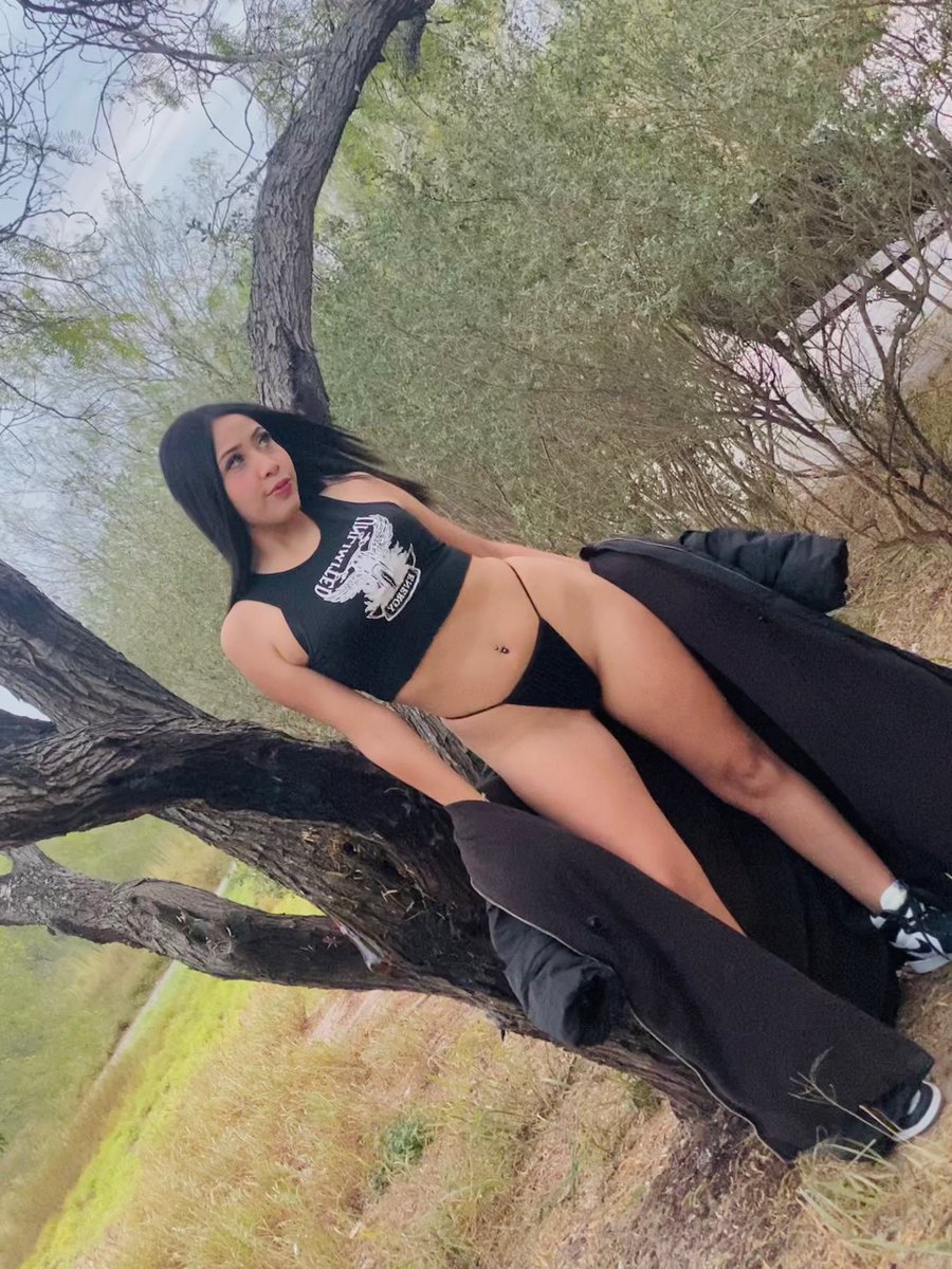 𝘙𝘦𝘱𝘭𝘺 𝘵𝘰 𝘮𝘺 𝘭𝘪𝘯𝘬🎂 onlyfans.com/helenalonzoo