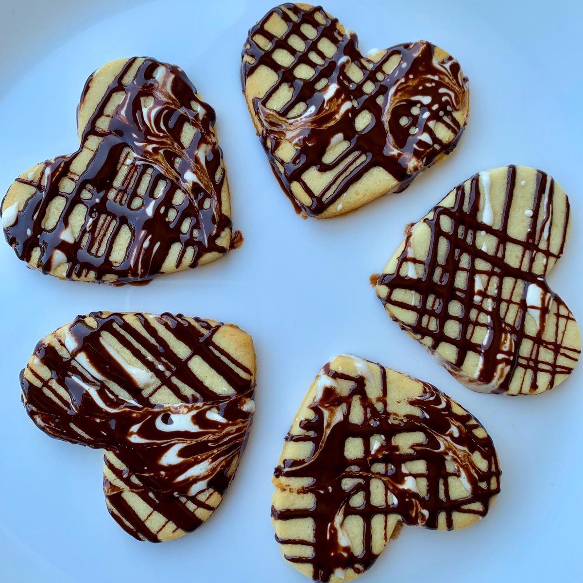 KetoDietEasy's tweet photo. S’mores! Sugar Cookie S’mores to be exact!
.
Keto Diet is the most easy way to lose 10 lbs in 1 week
👉Click link in @KetoDietEasy 's bio to Join Now👈
---
#keto #ketogenic #ketodiet #ketogenicdiet #ketofam #ketocommunity #ketoworks #ketoAF #ketoliving #ketolunch #ketodinner https://t.co/UCCwMjdj0Y