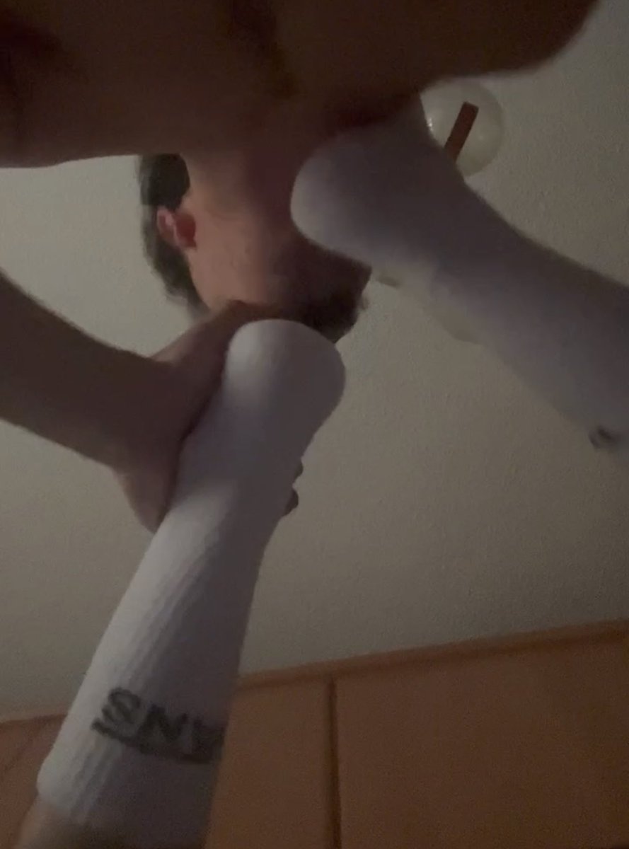 Boy_twink93's tweet photo. Fetish feet socks 🧦 👣 #fetish #fetishfeet #gayfetish https://t.co/UAbnrHX9b8