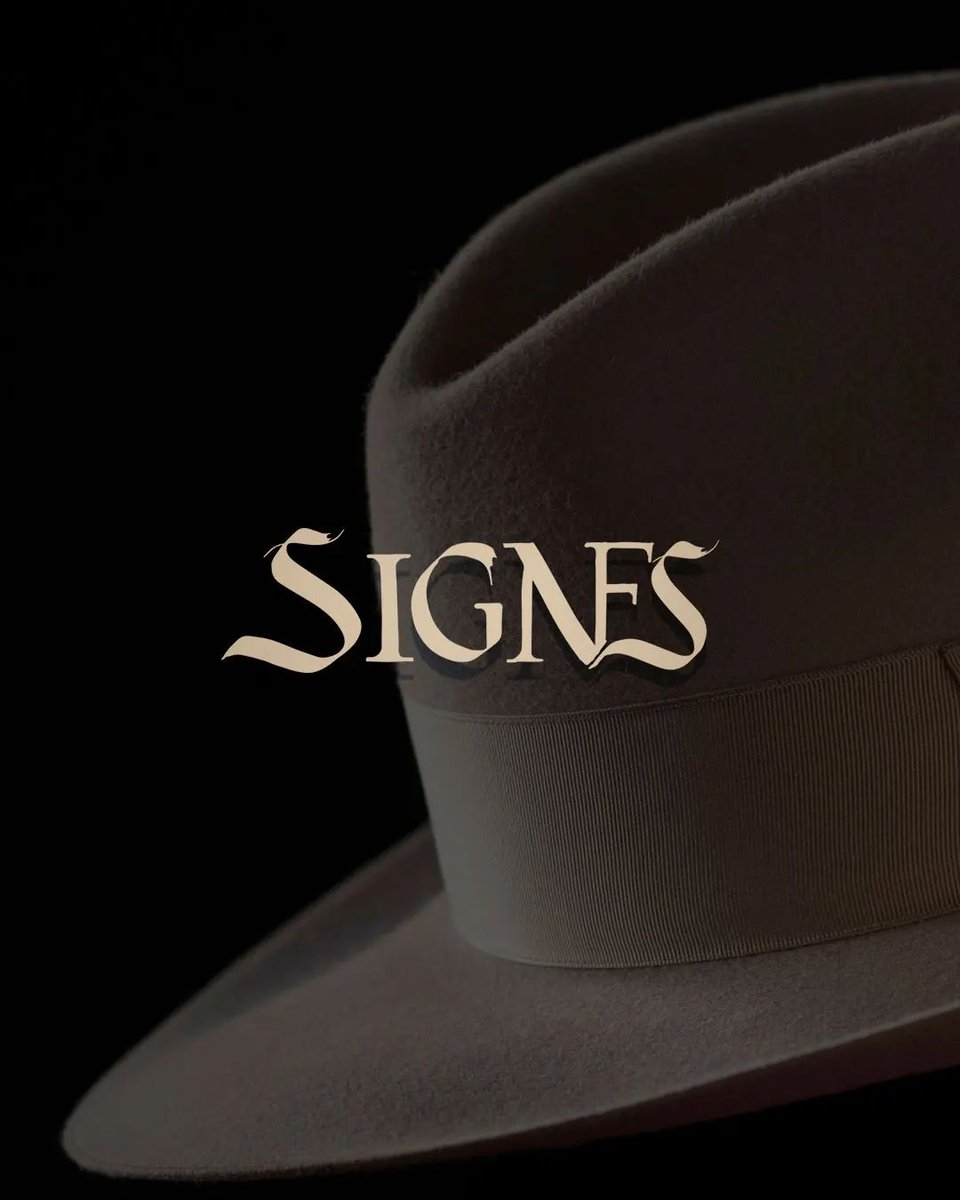 SignesHats's tweet photo. Un sombrero Feadora siempre es sinónimo de Estilo y un icono atemporal.
Sin duda, este modelo Signes en color pálido será un buen aliado para este otoño-invierno.

#Feadora
#FeadoraHat
#Signes
#SignesHats https://t.co/b612sU9Q6N