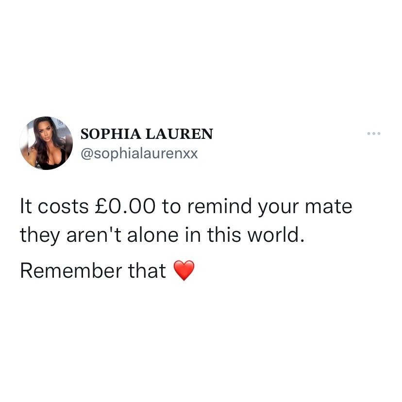 PrettyLittleThing tweet media