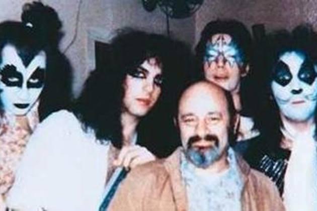 WOW! 50 YEARS AGO TODAY! #KISSTORY Jan 30, 1973: We performed our very first concert at Popcorn (The Coventry) in Queens, NY. We did 2 sets at the club that night for a crowd of around 10. That was the beginning! #KISS50 kissonline.com/news?n_id=1267… 

What was your 1st KISS show?
