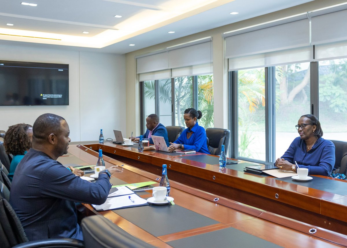 First Lady of Rwanda, Mrs Jeannette Kagame, today, welcomed One UN Resident Coordinator, Dr. Ozonnia Ojielo @Ozonnia, who paid her a courtesy call at <a href="/Imbuto/">Imbuto Foundation</a> Offices. They discussed opportunities for future strategic partnership between <a href="/Imbuto/">Imbuto Foundation</a> and <a href="/UNRwanda/">UN Rwanda</a>.