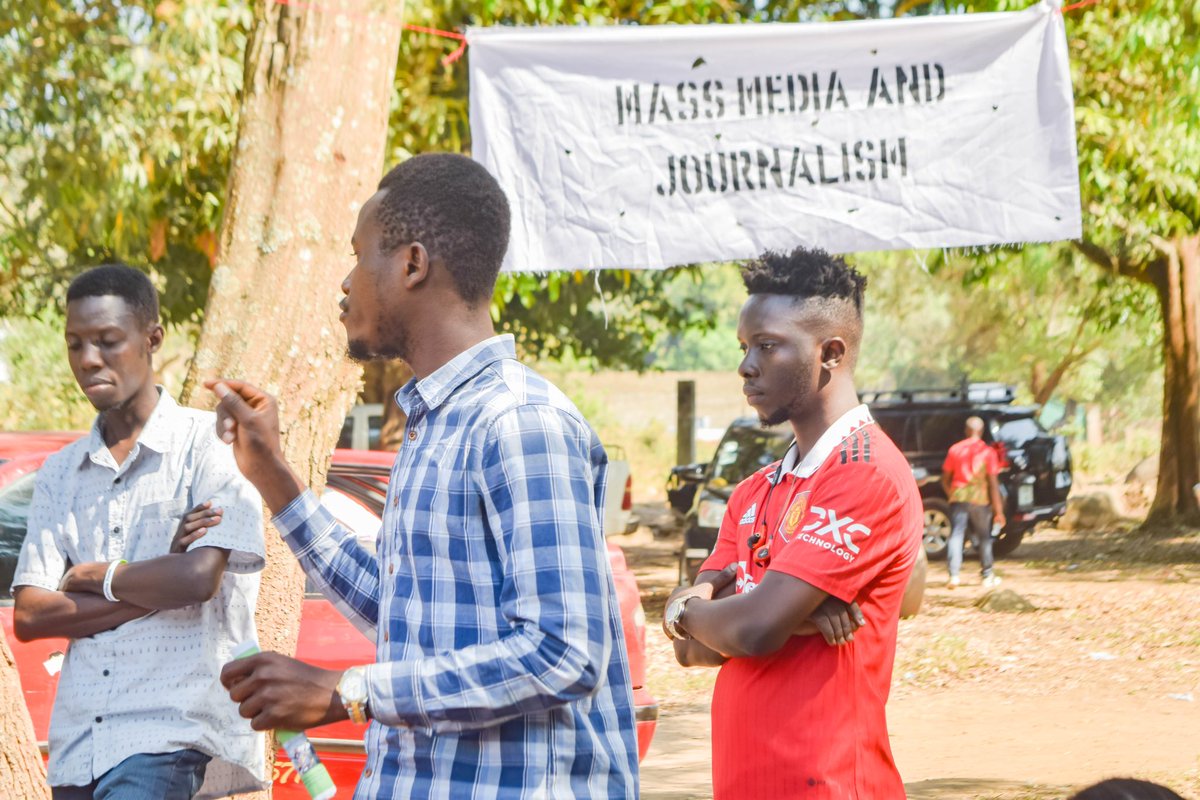 AlhajiNjai's tweet photo. Project 1808, Inc. #SciLead2023 Mass Media and Journalism Station, Kabala, Sierra Leone, January 20-22. Participants are interactively immersed into basics of mass media, journalism practicum, understanding the art of writing & communication, functions & media ethics #Project1808 https://t.co/3aF5u7VDBg