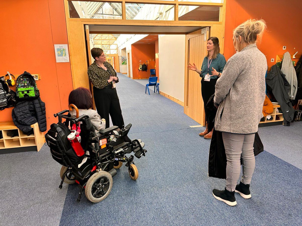 GlasgowPam's tweet photo. Thank you @StruanSchool and @scottishautism for having me today.
What a system you’ve got going on there for kids with Autism. Was especially pleased to meet your published author, Liam!
And a huge thank you for supporting my #FightingChances bill. It’s so much appreciated. https://t.co/B3vpmcjGpW