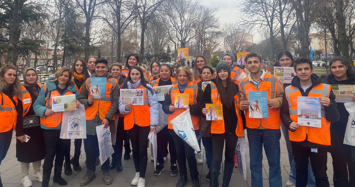 BusraGungorSHU's tweet photo. Yaşamak ve Yaşatmak için; Canlara Para gözüyle bakmadan Eşit Sağlık Hakkı için LÖSEV'in Mücadelesi Mücademizdir! 
#LÖSANTEyeTamRuhsat
#LÖSEV
#GüneşLÖSEVdenDoğacak
@ustunezer 
@hulya_unver 
@losev1998 https://t.co/EQoOP9xW0r