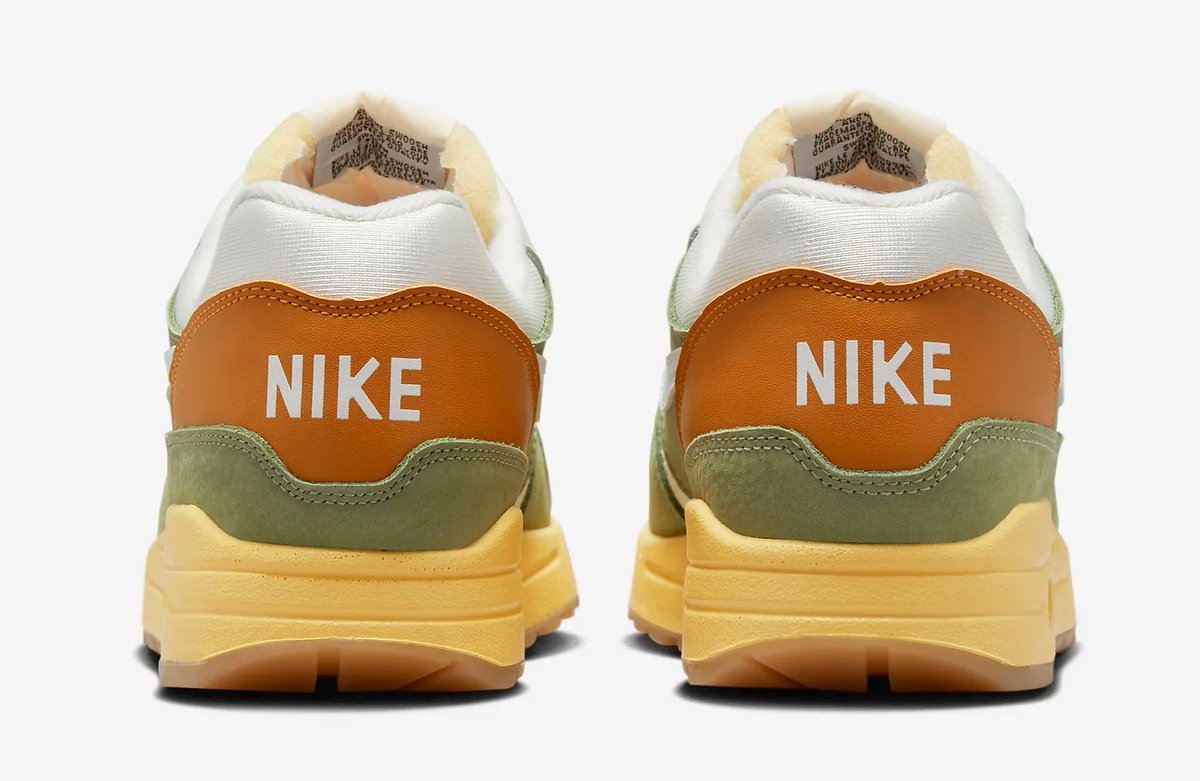 JustFreshKicks's tweet photo. Official Look at the upcoming Nike Air Max 1 “Design By Japan” 🇯🇵 https://t.co/je2ioPBgOh