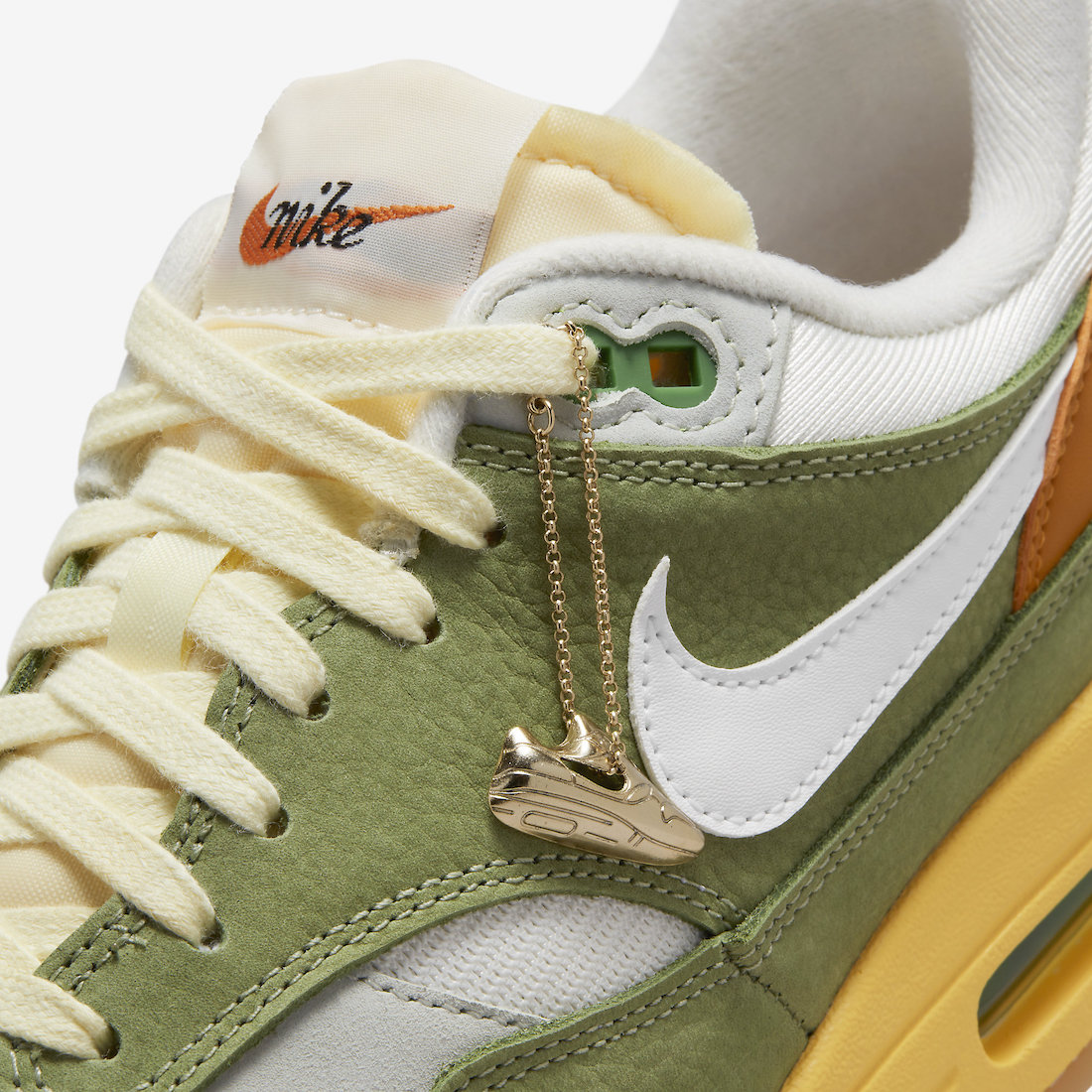 JustFreshKicks's tweet photo. Official Look at the upcoming Nike Air Max 1 “Design By Japan” 🇯🇵 https://t.co/je2ioPBgOh