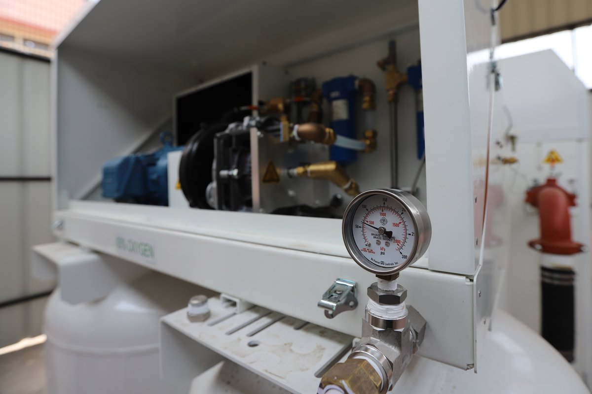 Spare parts are critical for sustaining #oxygen generation plant operations - <a href="/PATHtweets/">PATH</a>, with @iplussolutions and <a href="/RIXIndustries/">RIX Industries</a>, is piloting a centralized procurement mechanism for oxygen compressor service kits to improve access to these vital supplies bit.ly/3XX6oJM