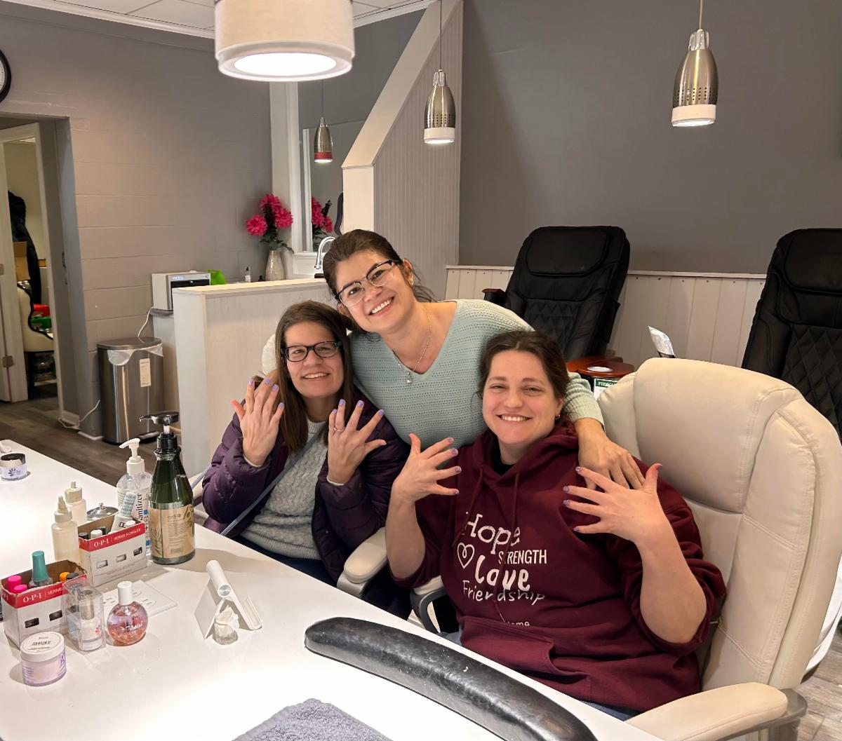 FriendshipHome1's tweet photo. Friendship Home members Kayla and Victoria went to Feel Good Nails Salon in Hanover during their stay in Respite this weekend. Sounds like a pretty fun Home away from Home activity! #friendshiphome #feelgoodnails #nails #beauty https://t.co/HbB41mPlNO