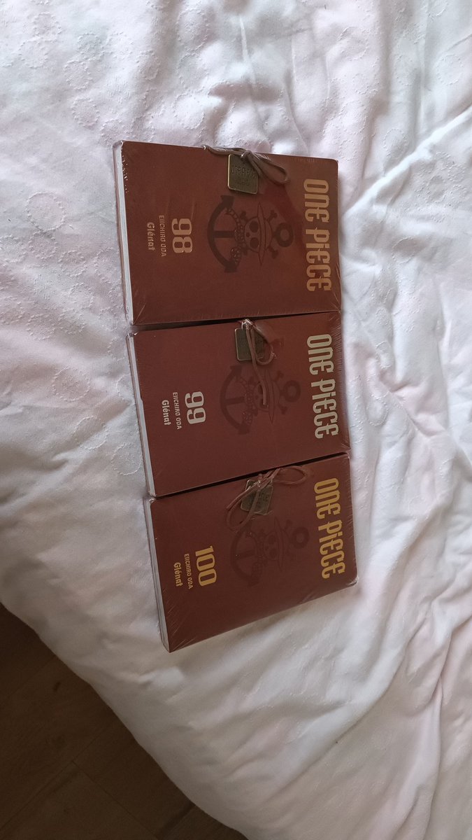 iMartinouf's tweet photo. Merci @shiso_off et @Kawamatsu95 pour ces magnifiques cadeaux ❤️ https://t.co/bCGyGkg8fJ