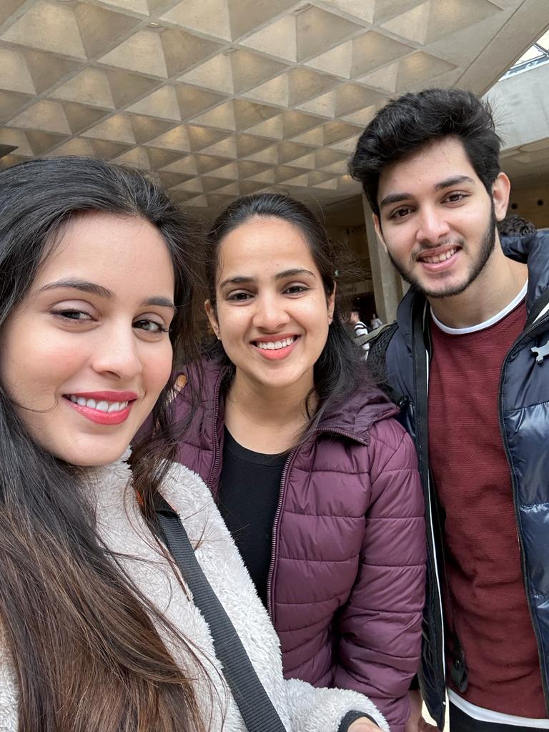 Rhea Sharma Exclusive tweet media