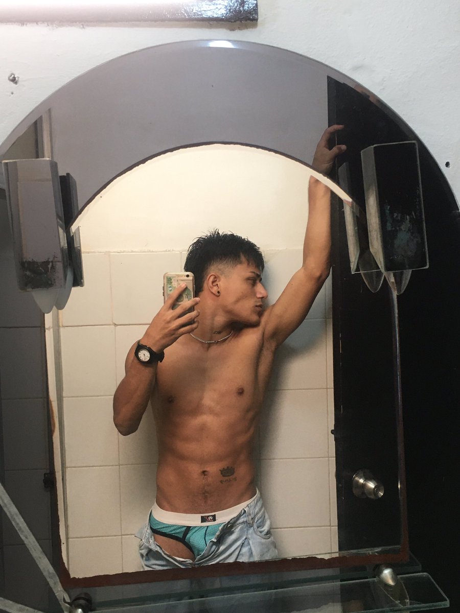 Sebastian_0890's tweet photo. Rt y corazón ♥️ #gay #Medellin #BoysLove https://t.co/hEY3jWvmQt