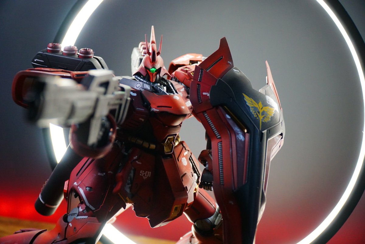 DominicDomkey's tweet photo. Finished Sazabi Ver Ka ! Took a while but it was legit one of the best kits 👌🏻❤️ #gunpla #gunplaphotography #toyphotography #art #airbrush #mech #sazabi #gundam #anime #vallejo #painting https://t.co/JaTcv6XjWA