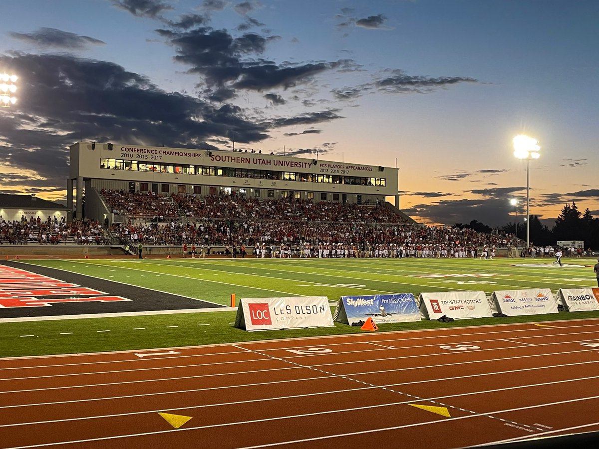 NickPetrillo18's tweet photo. I am blessed to announce I have received a Division 1 offer from Southern Utah University! @delanefitz @coachroberson42 @CoachChambers6 @VDrop001 @ArrittFrank https://t.co/uSFrtc2QBM