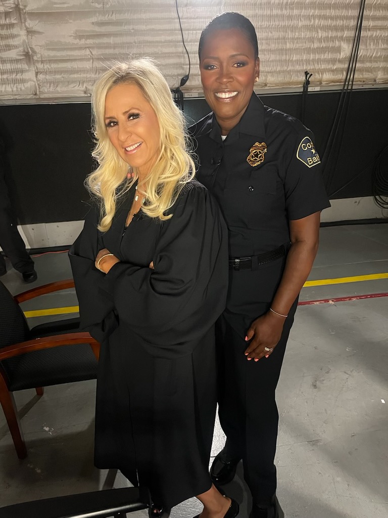 judgecristina's tweet photo. I love working with my bailiff Cinder Eller-Kimbell! Cinder represents the same values that Justice for All represents - hard work, commitment to yourself, your neighbor, and the truth! I am honored to work alongside her.

#justiceforall #courtshow #strongwomen #tvjudge https://t.co/l7WkTeBOs4