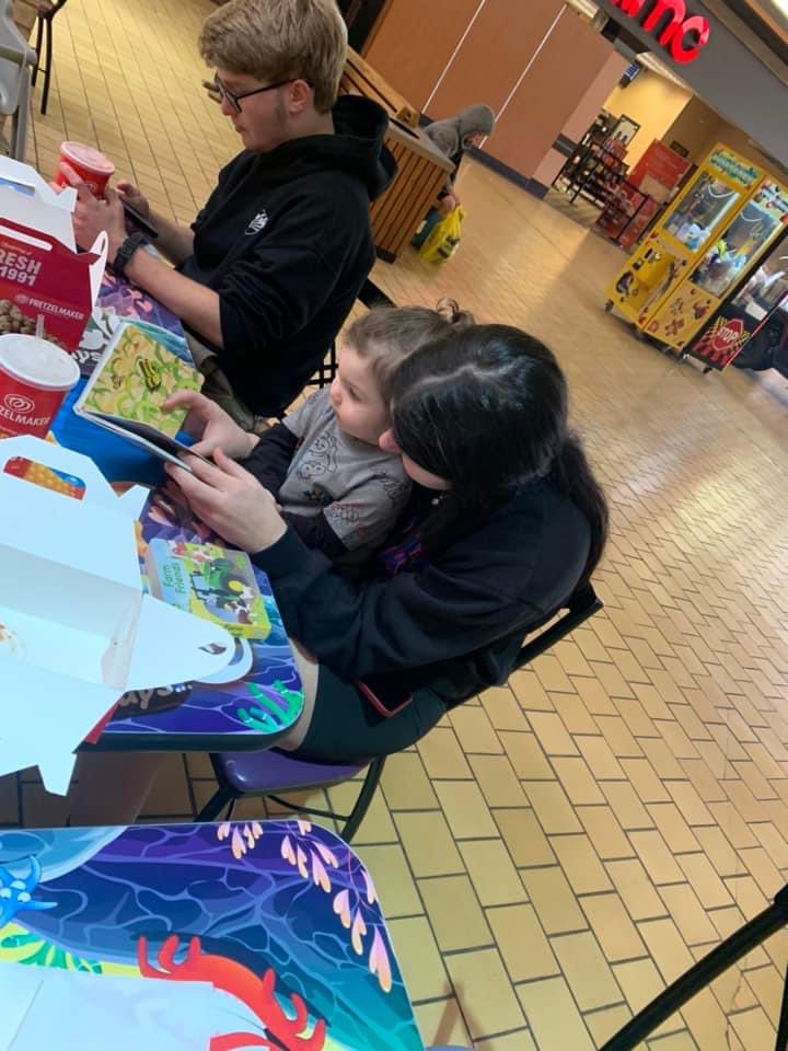 sydnishook's tweet photo. we're reading books on the go. 📖📚 https://t.co/MHQIlQJOSF