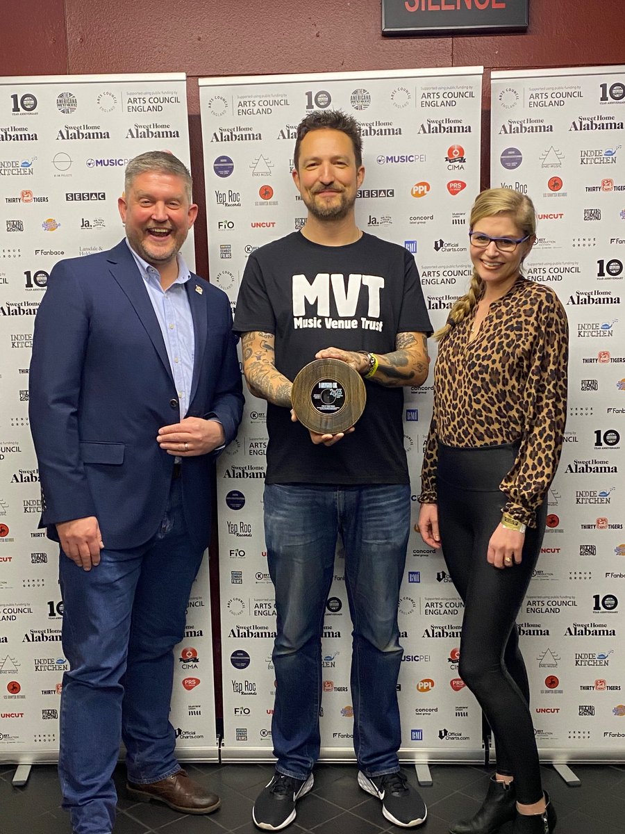 daily_fthc's tweet image. FTHC winning!!

#frankturner #fthc