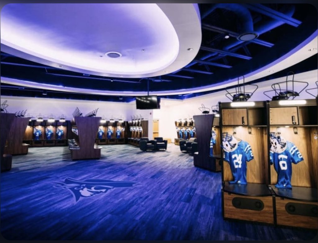 After a great conversation with @CoachK_IWCC i have received an offer from Iowa western with that being said I would like to announce that i’m committing to Iowa western ‼️   <a href="/CoachJay_B/">Javone Byrd</a> <a href="/gmcsports/">GMC Sports</a> <a href="/ColerainFtball/">Colerain Football</a> #AGTG