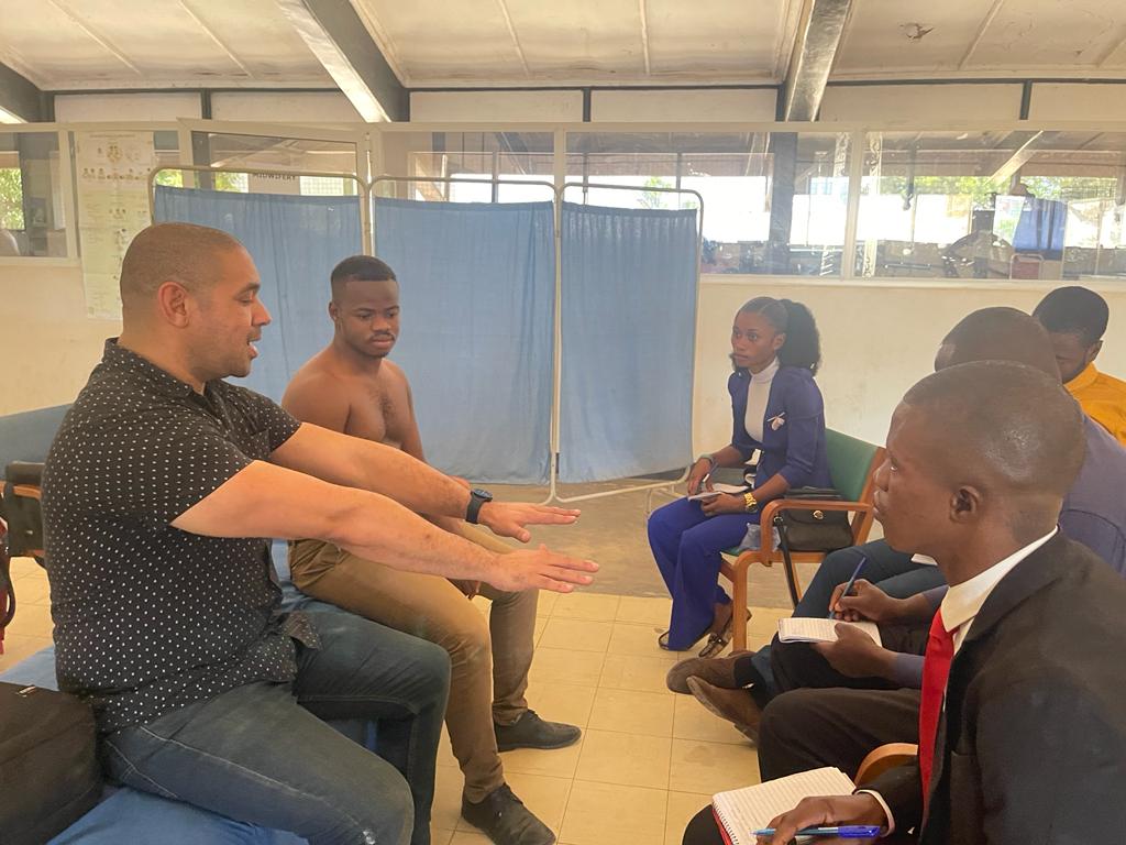ukznphysio's tweet photo. What a great honour for our @ukznphysio lecturer, Mr Kurt Daniels to be invited by World Physiotherapy to assist in the training of physiotherapy educators and students at Masanga Physiotherapy school in Sierra Leone. Well done Kurt! #proudlyUKZNphysio @UKZNCHS https://t.co/t0i5WcmPaU