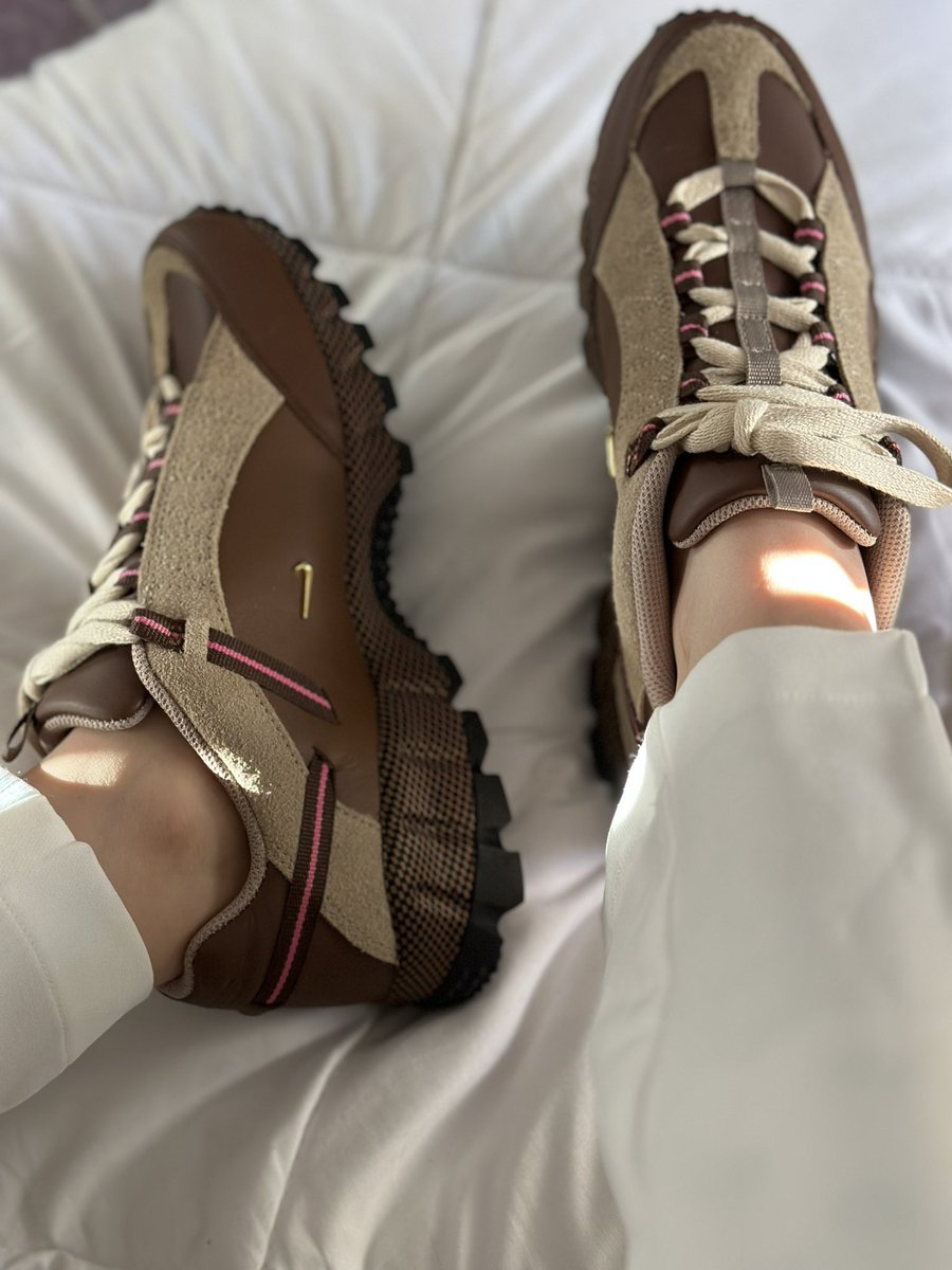 mrz_4l's tweet photo. nike x jacquemus ✨ https://t.co/X7ep3LOeUB