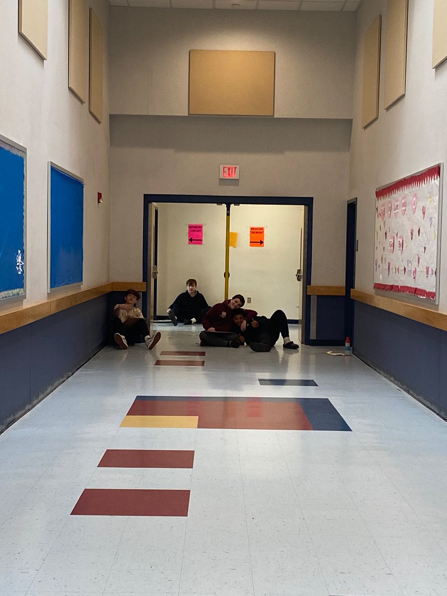 DedhamMSLibrary's tweet image. Mrs. Sousa’s 8th graders are working on their 1-point perspective of the doorways in the west wing hallway. Great use of available resources! @DedhamMS