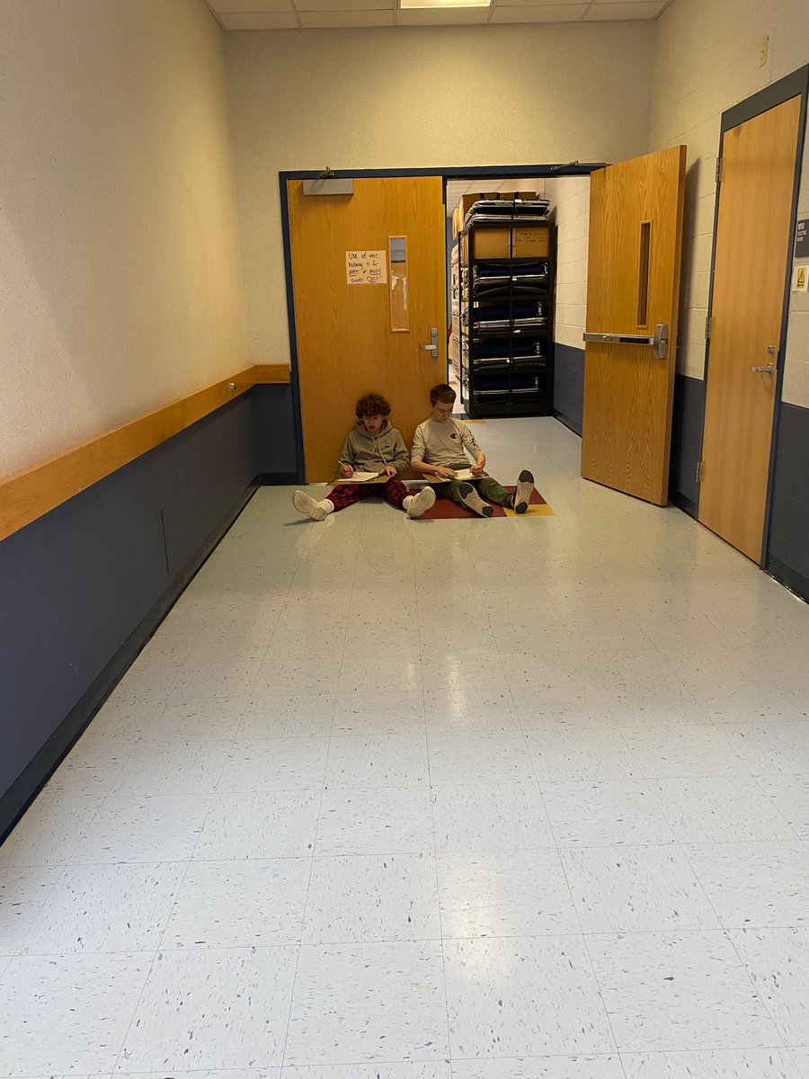 DedhamMSLibrary's tweet image. Mrs. Sousa’s 8th graders are working on their 1-point perspective of the doorways in the west wing hallway. Great use of available resources! @DedhamMS