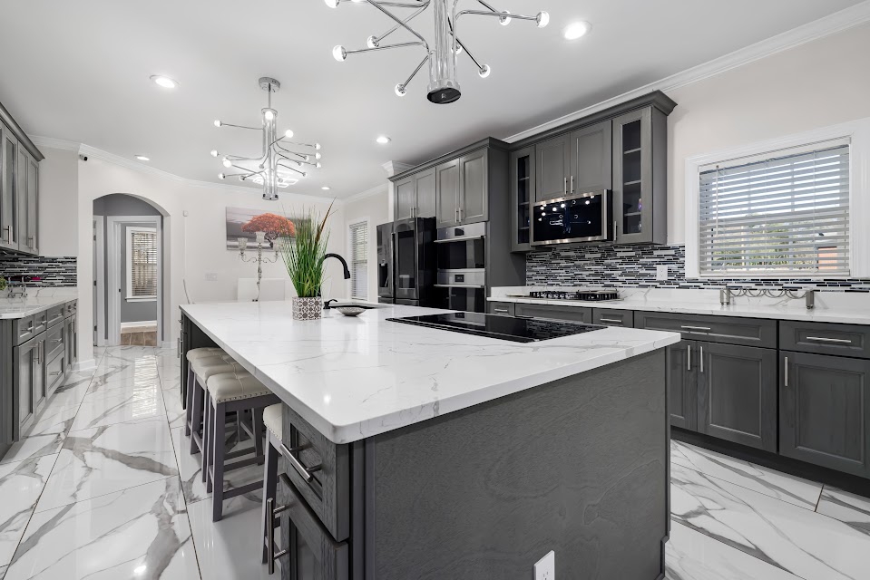 OldeWorldMill's tweet photo. Need help with woodwork and millwork? Come see what Olde World Mill &amp; Cabinets can do for you! https://t.co/VN0ZxVpu0A #RestaurantMillwork #CustomKitchenIslands #CustomVanities #OaklandHills https://t.co/gTvCcXypYM