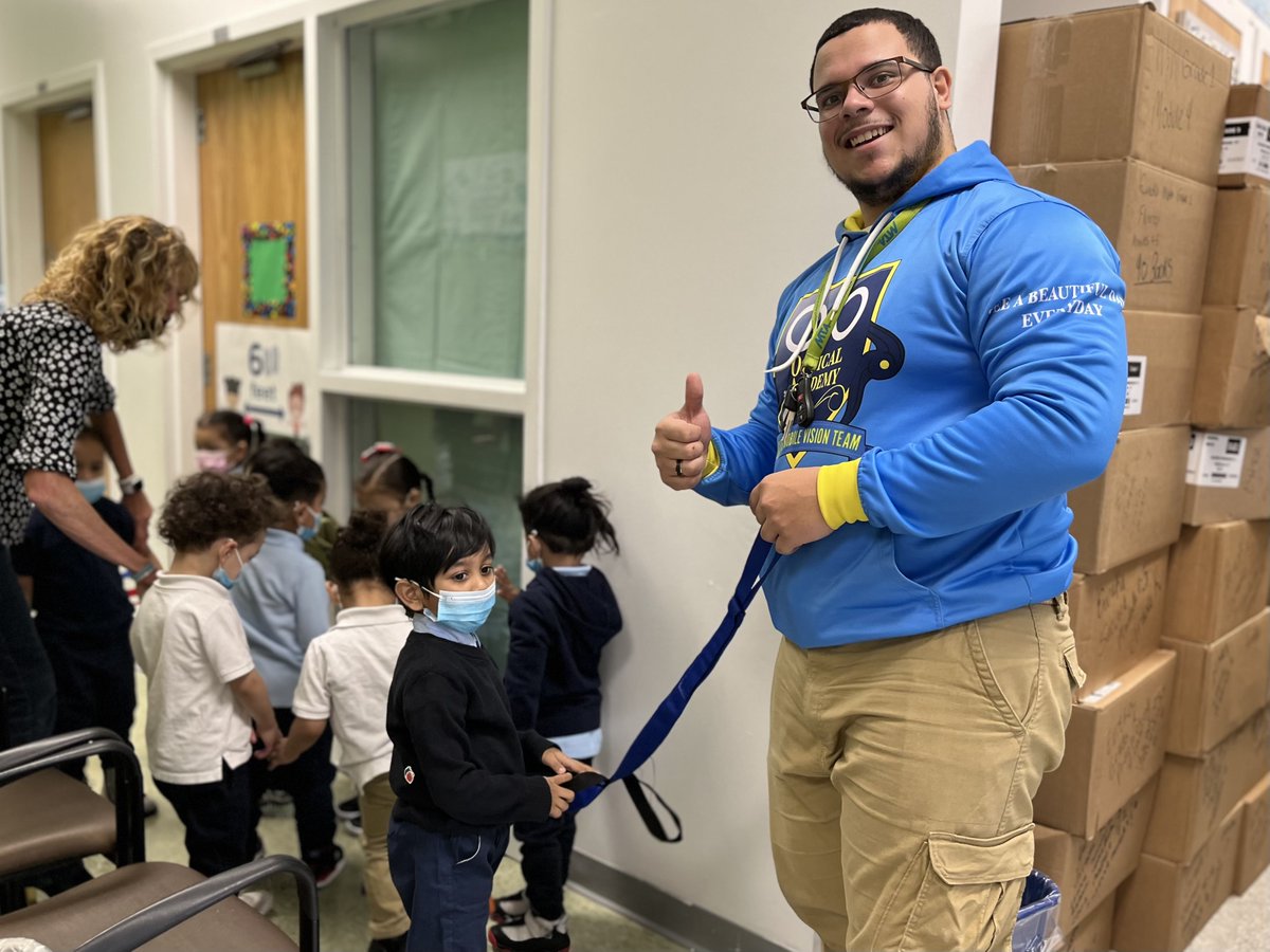 opticalacademy1's tweet image. When you want to be a kid again…🤣🤣 He fits right in!!! 😩 Off to class they go after receiving their eye exams right at school! Giving these munchkins an early head start in the world with the eye care and eyewear they need where they are most comfortable 💙

 #opticalacademy