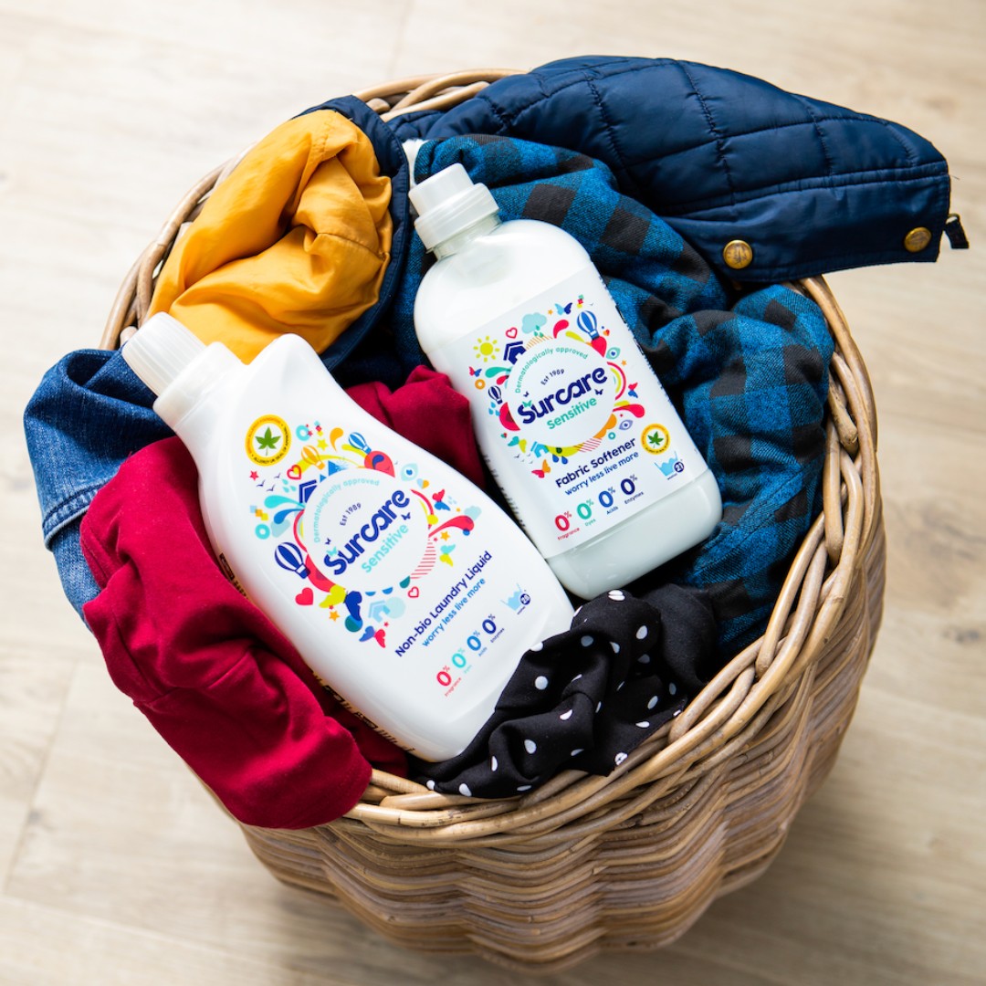 Don’t you just love those 12 seconds when the laundry is done? 🧺 Who else has a pile of weekend washing waiting for them? 🙈