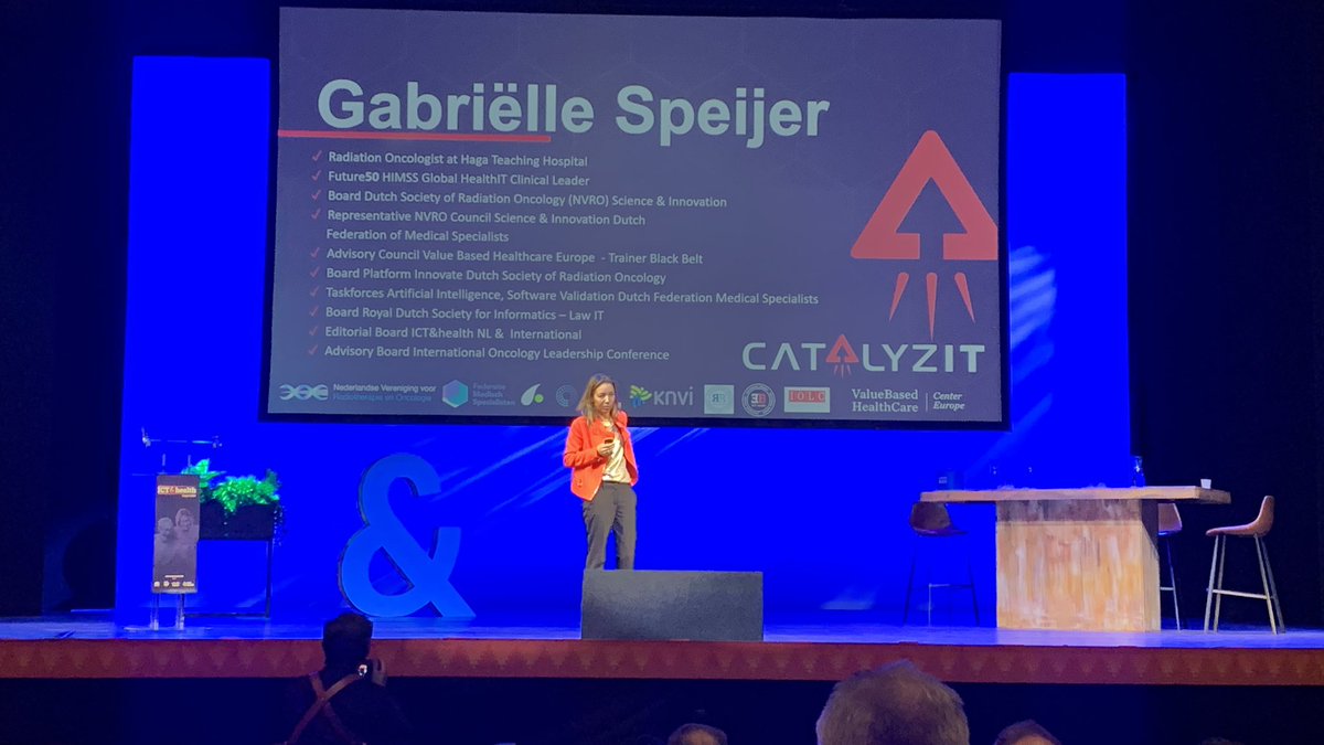 Frankschroer's tweet photo. Data veiligheid met @ggmspeijer @HagaZiekenhuis. Boeiende breakout sessie. Hoe werken en delen artsen met data van patiënten? #icth23 https://t.co/TGHIUuaUyH
