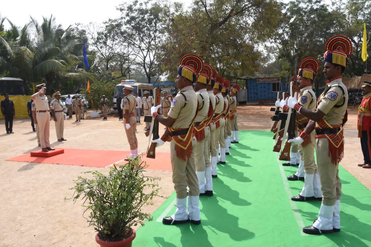 MalkajgiriCop's tweet photo. #CP_Rachakonda Sri. #DS_Chauhan IPS., inaugurated #AnnualMobilization_2023 and addressed #MobilizationParade at CAR Hqrts Amberpet.
@TelanganaCOPs @DcpMalkajgiri @DCPLBNagar @DcpBhongir https://t.co/DIa3xPwdHD
