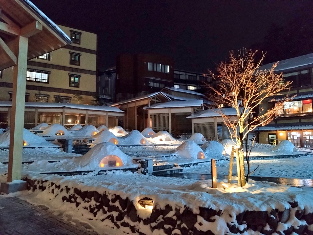 fluolite_04LS's tweet photo. 今日でまた１つ歳をとりました…
沢山の人に祝ってもらって
旅館にも泊まれて
最高の誕生日でした！！ https://t.co/jxZU2Y1hFY