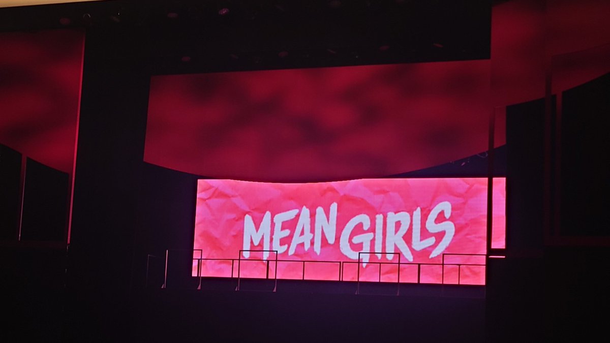 liberta2019's tweet photo. ブロードウェイミュージカル『MEAN GIRLS』初日公演観てきました😄

アメリカンコメディ面白かったです✨

いくちゃんの歌声凄かったです😆

#生田絵梨花
#MEANGIRLS初日
#BrilliaHALL
#ミーンガールズ https://t.co/wcP3vBXuLO
