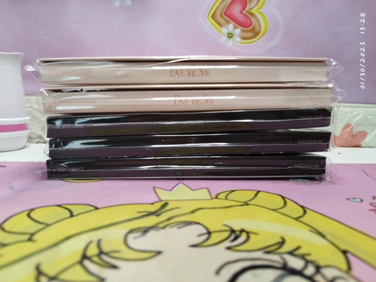 _missMerch's tweet photo. THANK YOU SA FIRST EVER SOLD OUT!!! MORE SOLD OUTS SOON AND SEE YOU AGAIN TOMORROW! 💖💖💖 https://t.co/SEPkX67bem