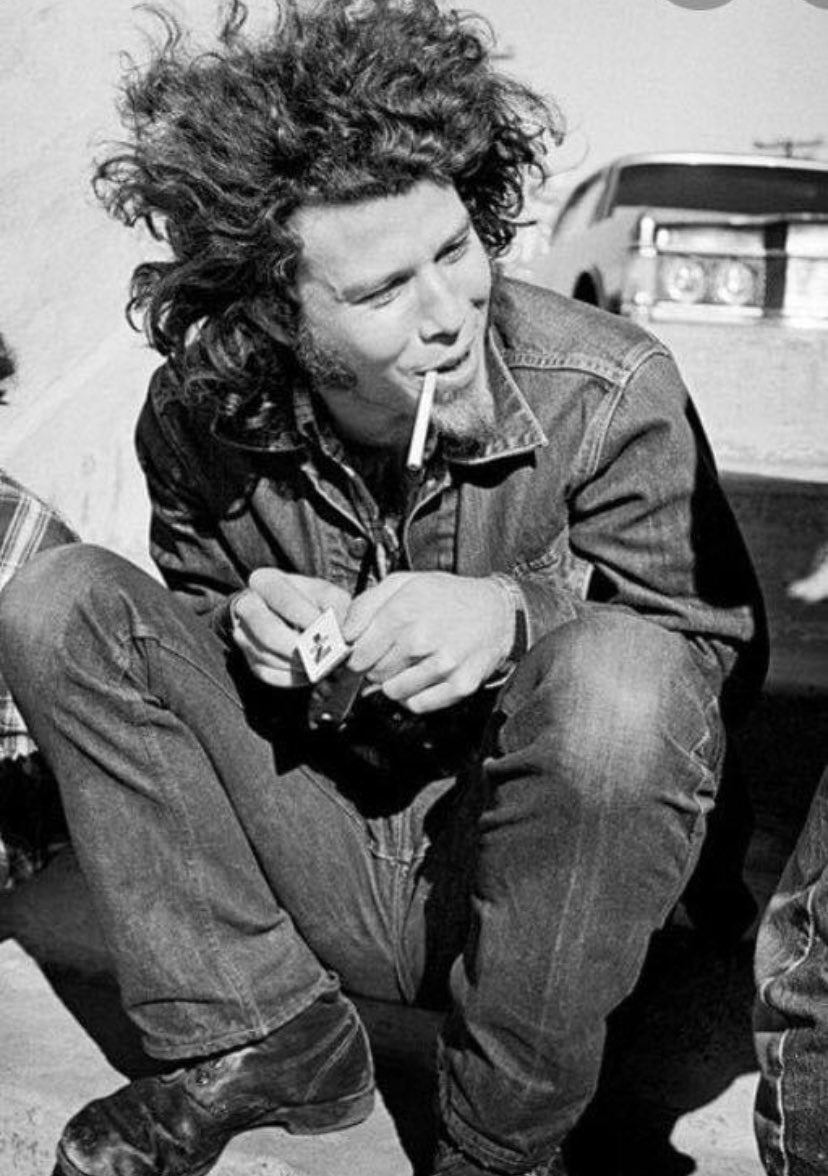 OutlawsPoetic's tweet photo. “No one cares what it's all for, 
you'll be buried in the clothes 
that you've never wore…”

— Tom Waits https://t.co/Z8C5EjGPue