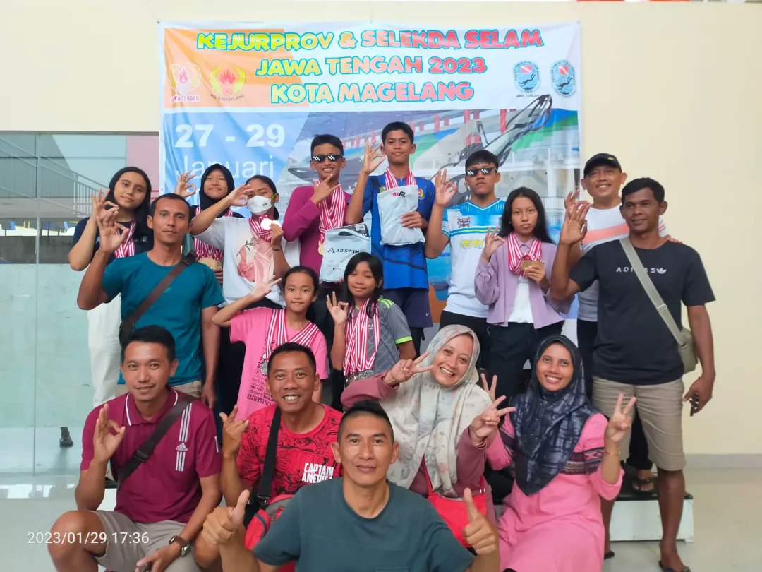 koni_bna's tweet photo. Selamat kepada Tim Selam Kabupaten Banjarnegara yg telah menyabet juara umum Kejurprov dan Selekda Selam Jawa Tengah 2023 yg diselenggarakan di Kota Magelang dengan meraih medali :

🥇 23 Emas
🥈 24 Perak
🥉 17 Perunggu

Good job, lads! 👏 https://t.co/9dsxpt0EEk