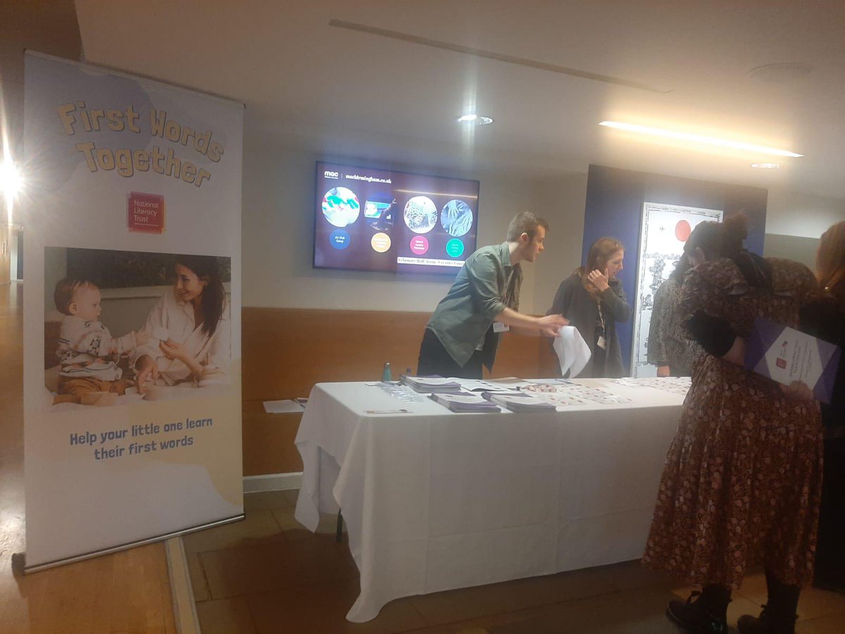 Literacy_Trust's tweet photo. Phew, What a morning at #TTYB23! So far we’ve heard from @SwailesRuth, @TracyJackson500, @ireland_eleanor, and right now Professor @ceciletje  is on stage telling us all about the Born in Bradford research project. https://t.co/YBSK4YOzlY