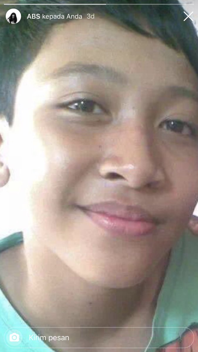 saaniasan's tweet photo. Abs @flyhlcy  yu  @Bayusutisna06 penyebar aib ci https://t.co/4NSjvBXbEv