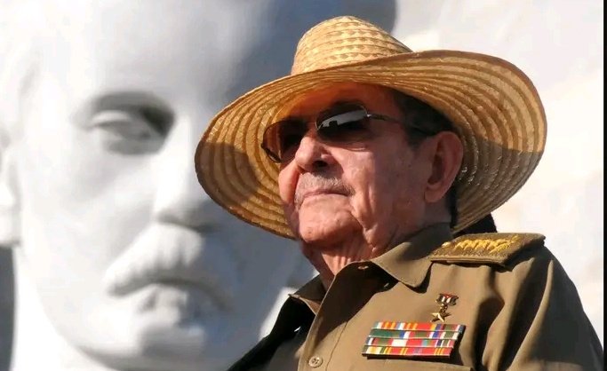 #Raúl: "Un pueblo unido, con el temple y la conciencia del nuestro, es la principal garantía de que siempre podremos gritar en esta tierra: ¡Viva #Cuba libre!".