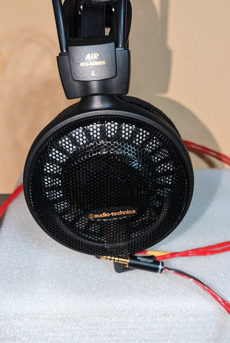 haru_grim's tweet photo. 4.4mmバランス接続ヘッドフォンが欲しくなったので、中古ATH-AD900Xを購入→改造。
元の音を知らないけど元気に鳴ってくれます。 https://t.co/TVoBUyB4U7