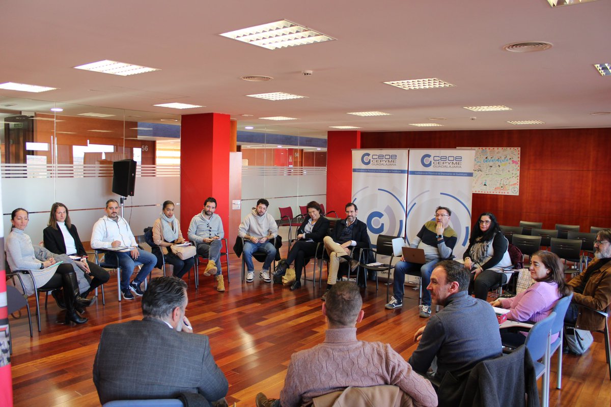 CEOEGuadalajara's tweet photo. 🔊Arrancan las reuniones de GuadaNetWork de 2023 para seguir fomentando sinergias y negocio para los empresarios de la provincia de Guadalajara
📲https://t.co/Bpcg4o8pWx https://t.co/JhJmea4Lrt